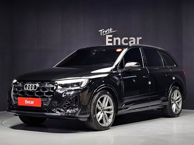 AUDI Q7 - 1