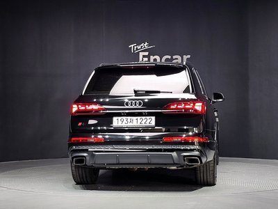 AUDI Q7 - 4