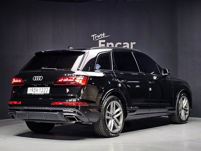 AUDI Q7 - 3
