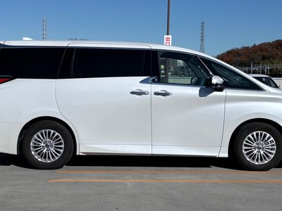 TOYOTA ALPHARD - 3
