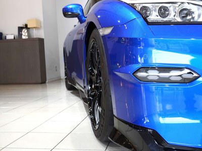 NISSAN GT-R - 8