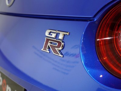 NISSAN GT-R - 10