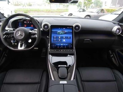 2025 Mercedes-BENZ GT AMG — фото 5