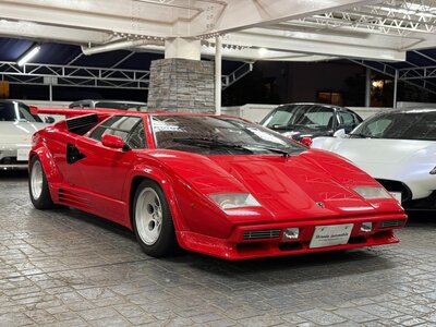 LAMBORGHINI COUNTACH