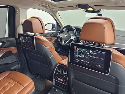 2020 BMW X7 缩略图 18