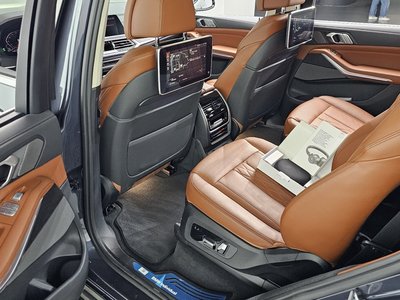 2020 BMW X7 缩略图 12
