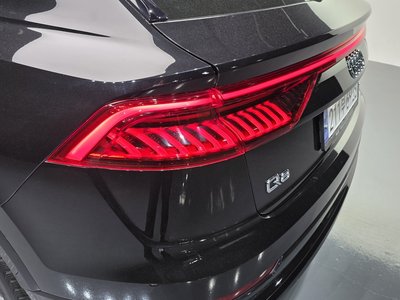 AUDI Q8 - 10