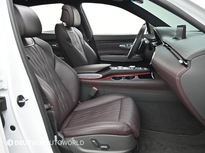 صورة 10 لـ 2021 Genesis GV70