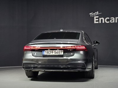 صورة 3 لـ 2022 AUDI A7