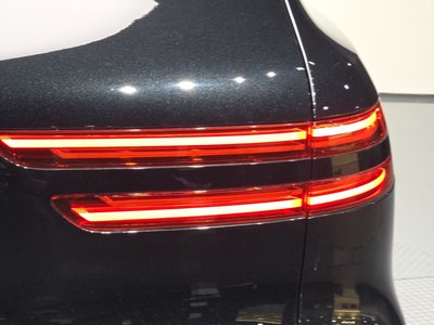 صورة 10 لـ 2024 Genesis GV70