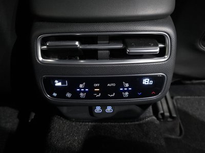 2024 Genesis GV70 thumbnail 25