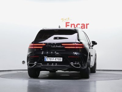 صورة 4 لـ 2024 Genesis GV70