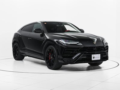 LAMBORGHINI URUS - 1