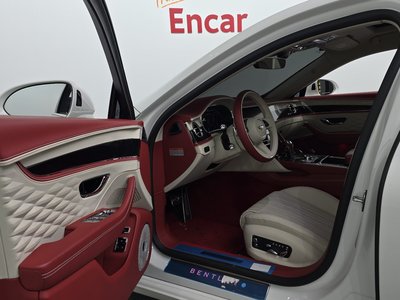 BENTLEY FLYING SPUR - 10