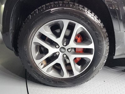 LAND ROVER DEFENDER - 6