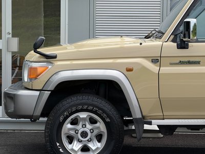 صورة مصغرة 24 لـ 2015 Toyota LAND CRUISER 70