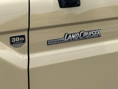 صورة مصغرة 45 لـ 2015 Toyota LAND CRUISER 70