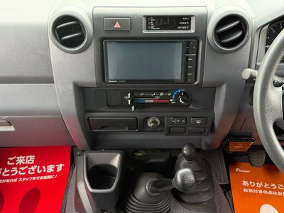 صورة مصغرة 52 لـ 2015 Toyota LAND CRUISER 70