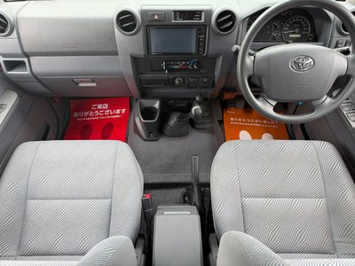 صورة مصغرة 48 لـ 2015 Toyota LAND CRUISER 70