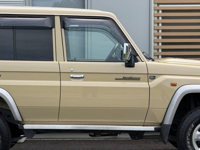 صورة مصغرة 21 لـ 2015 Toyota LAND CRUISER 70