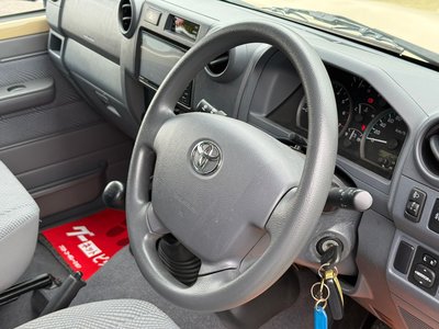 صورة مصغرة 66 لـ 2015 Toyota LAND CRUISER 70