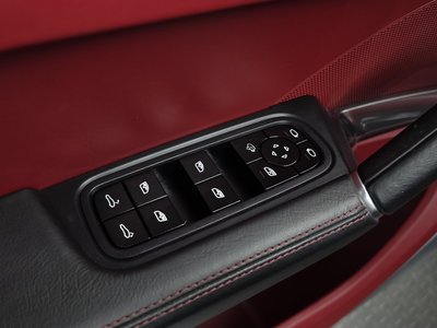 صورة مصغرة 30 لـ 2020 Porsche CAYENNE