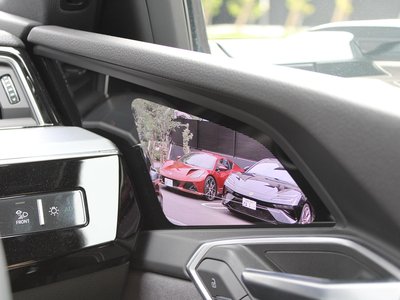 صورة 7 لـ 2023 AUDI E-TRON S SPORTBACK