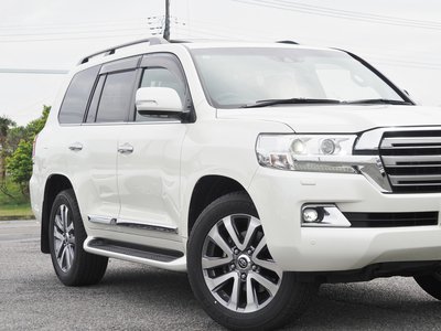 TOYOTA LAND CRUISER - 10