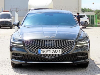 صورة 1 لـ 2023 Genesis G80