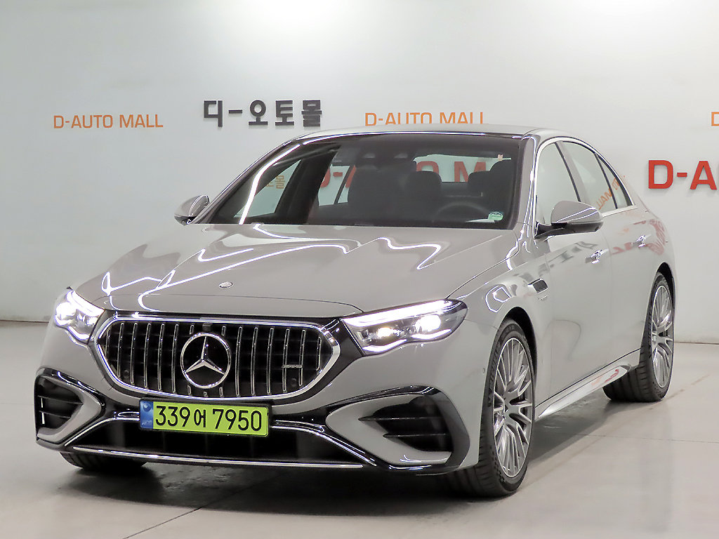 MERCEDES-BENZ E-CLASS - View 1