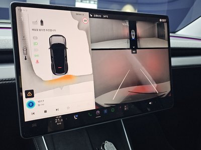2025 Tesla MODEL Y — миниатюра 21