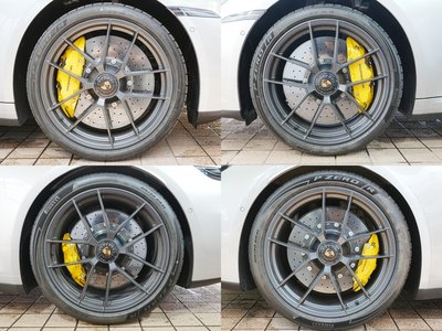 PORSCHE 911 - 9