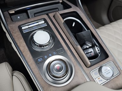 صورة 9 لـ 2023 Genesis GV80