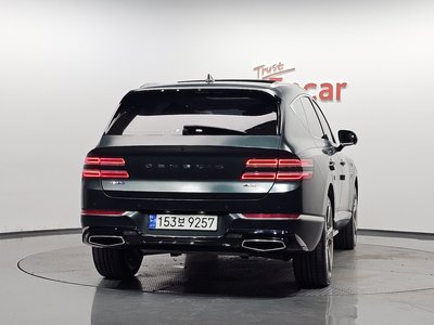 صورة 3 لـ 2023 Genesis GV80