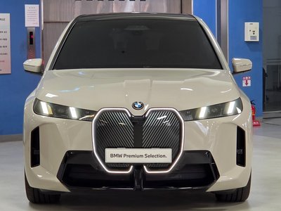 2025 BMW IX 照片 2