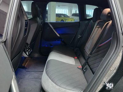 2025 BMW IX — миниатюра 11