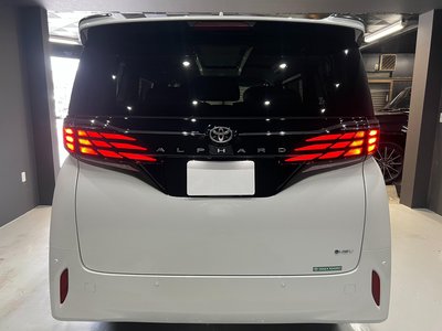 TOYOTA ALPHARD - 8