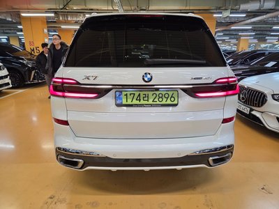 BMW X7 - 6