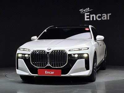 2022 BMW 7 SERIES — фото 2