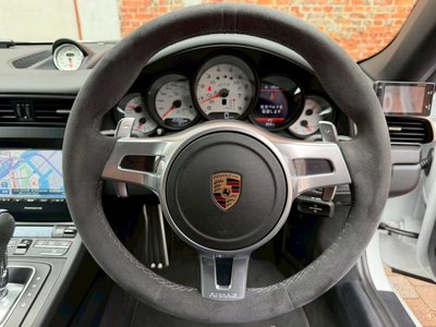 PORSCHE 911 - 4