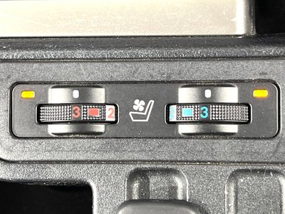 TOYOTA LAND CRUISER PRADO - 8