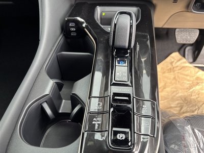 2026 Toyota CROWN SPORT 缩略图 13