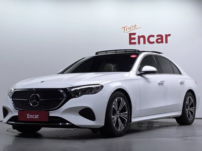 MERCEDES-BENZ E-CLASS - 1