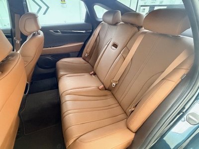 GENESIS G80 (RG3) - 10