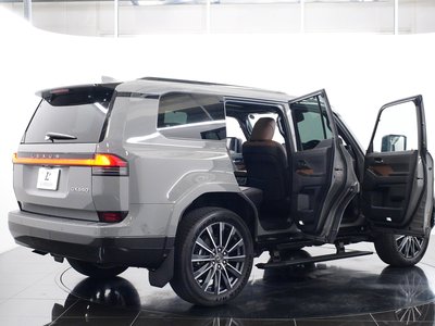 2025 Lexus GX thumbnail 25