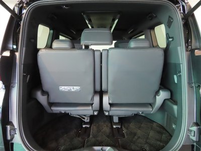 صورة 9 لـ 2023 Toyota VELLFIRE