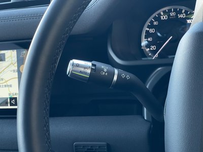 LAND ROVER DEFENDER - 9