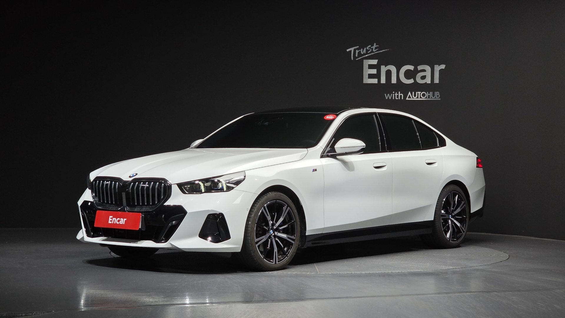 BMW 5 SERIES - View 1