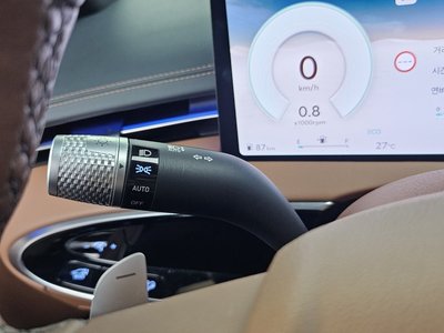 2024 Genesis GV70 — миниатюра 29