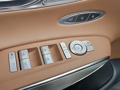 2024 Genesis GV70 — миниатюра 27